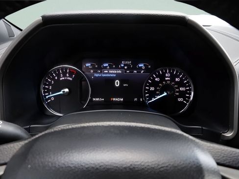 Used 2020 Ford Expedition XLT w/ Equipment Group 202A AWD/4WD image 35