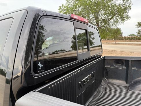 Used 2006 Nissan Frontier XE w/ (G01) XE Preferred Pkg RWD image 14