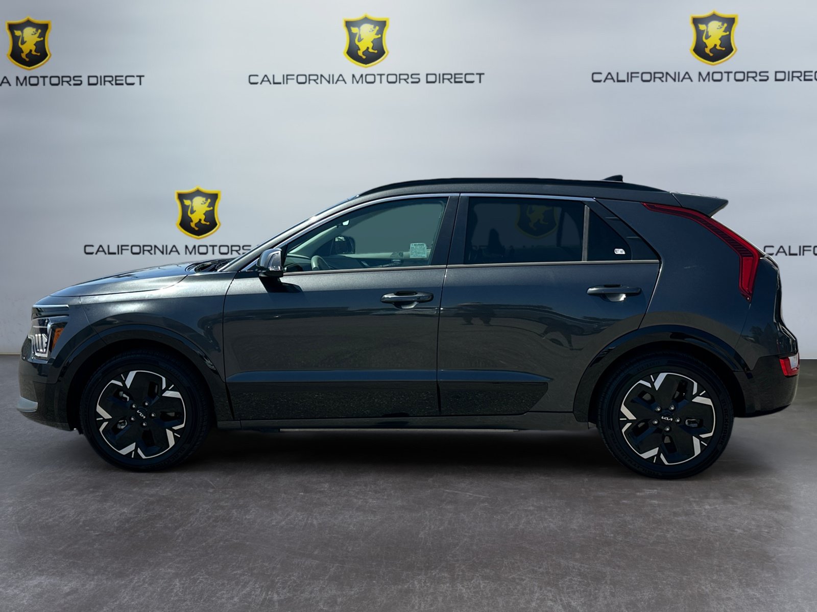Used 2023 Kia Niro Wind FWD image 2