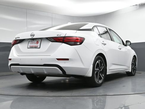 Certified 2024 Nissan Sentra SV image 24