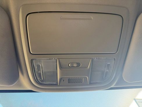 Used 2015 Honda CR-V LX image 28