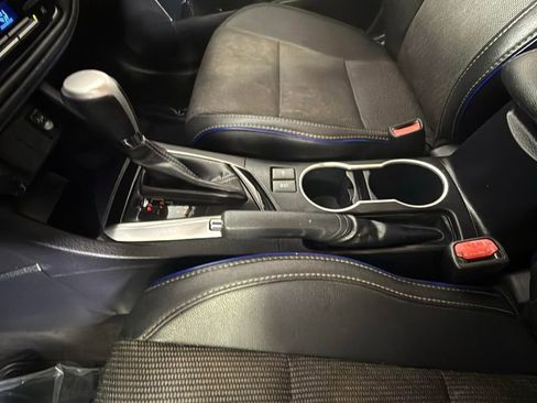 Used 2017 Toyota Corolla SE image 21