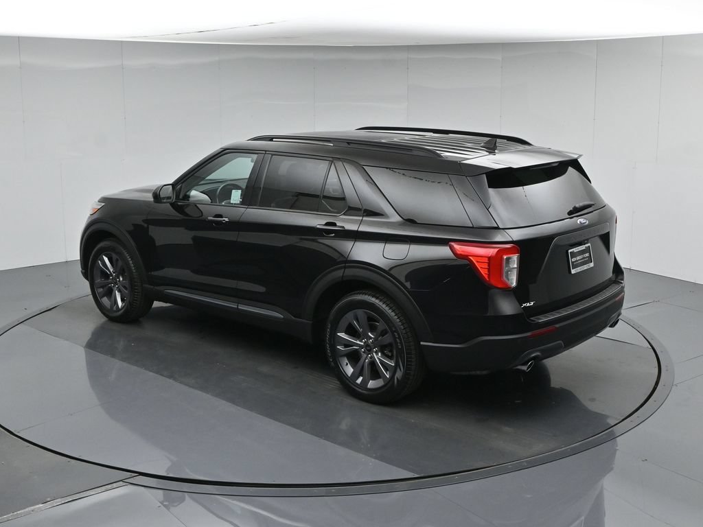 Certified 2023 Ford Explorer XLT w/ Equipment Group 202A RWD image 50