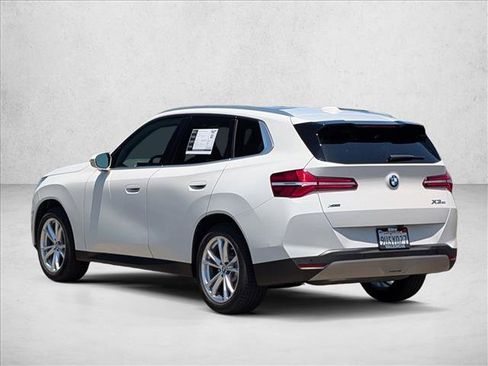 Used 2025 BMW X3 xDrive30i w/ Premium Package AWD/4WD image 8