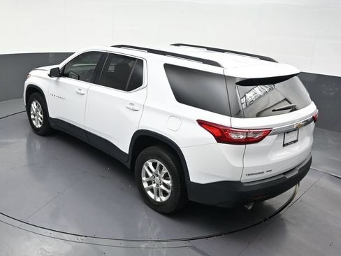 Used 2020 Chevrolet Traverse LT FWD image 16