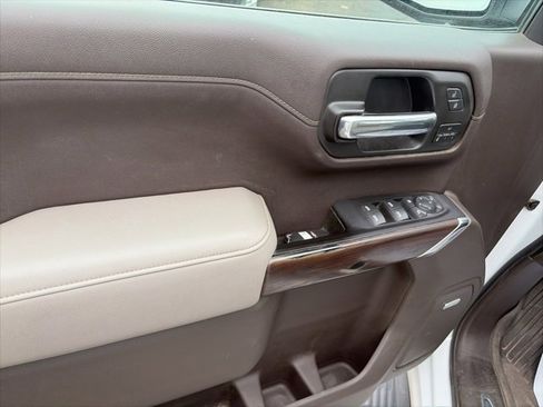 Used 2020 GMC Sierra 1500 SLT w/ SLT Premium Plus Package image 17