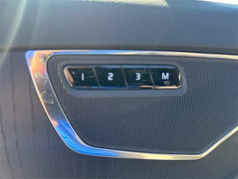 Used 2020 Volvo XC90 T5 Momentum w/ Protection Package Premier image 10