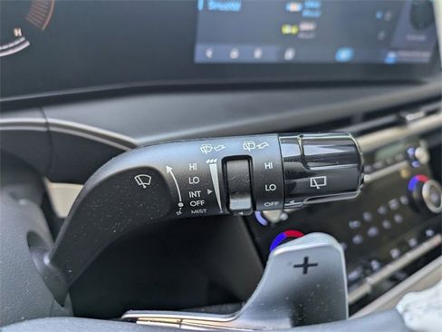 Used 2024 Hyundai Santa Fe SEL image 14