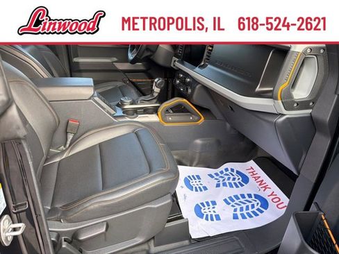 Used 2022 Ford Bronco Badlands image 7