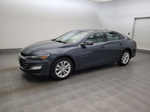 Used 2020 Chevrolet Malibu LT FWD image 2