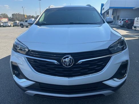 Used 2022 Buick Encore GX Essence FWD image 2