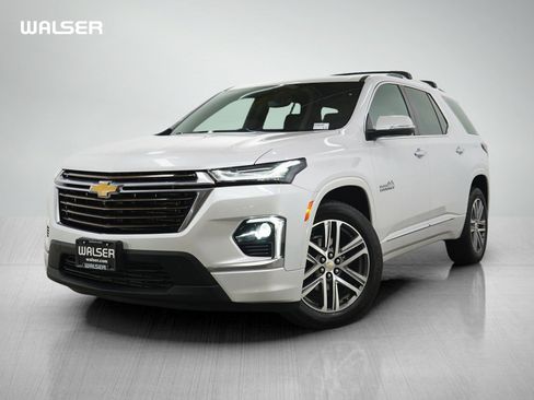 Used 2023 Chevrolet Traverse High Country AWD/4WD image 1