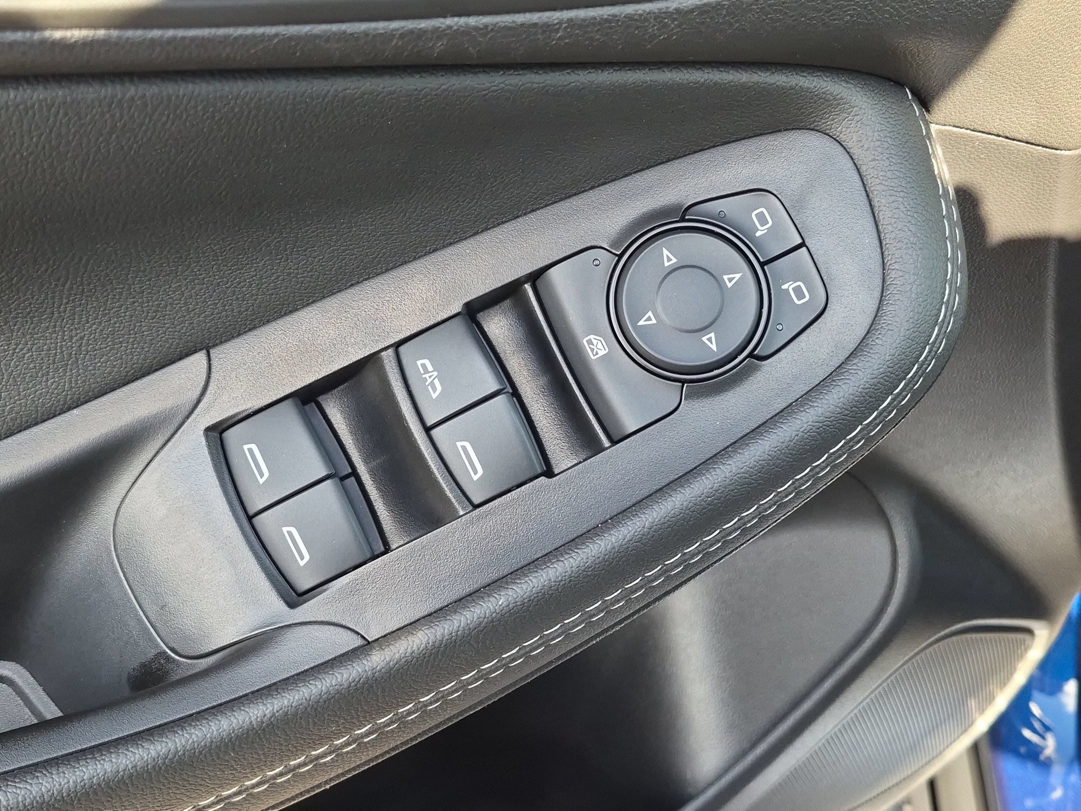 Certified 2023 Buick Encore GX Preferred w/ Cold Weather Comfort Package FWD image 22