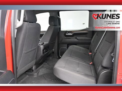 Used 2024 Chevrolet Silverado 1500 LT Trail Boss w/ Convenience Package II AWD/4WD image 14
