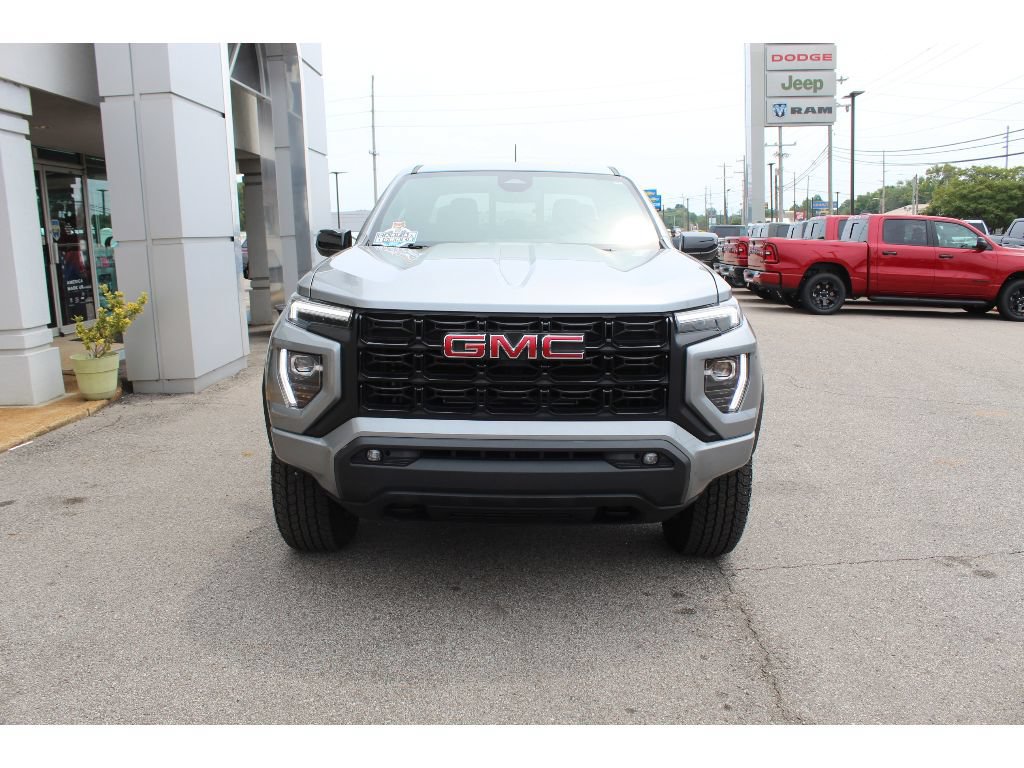 Used 2025 GMC Canyon Elevation w/ Convenience Package AWD/4WD image 3
