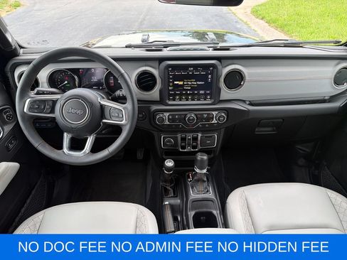 Used 2023 Jeep Wrangler Unlimited Sahara AWD/4WD image 14