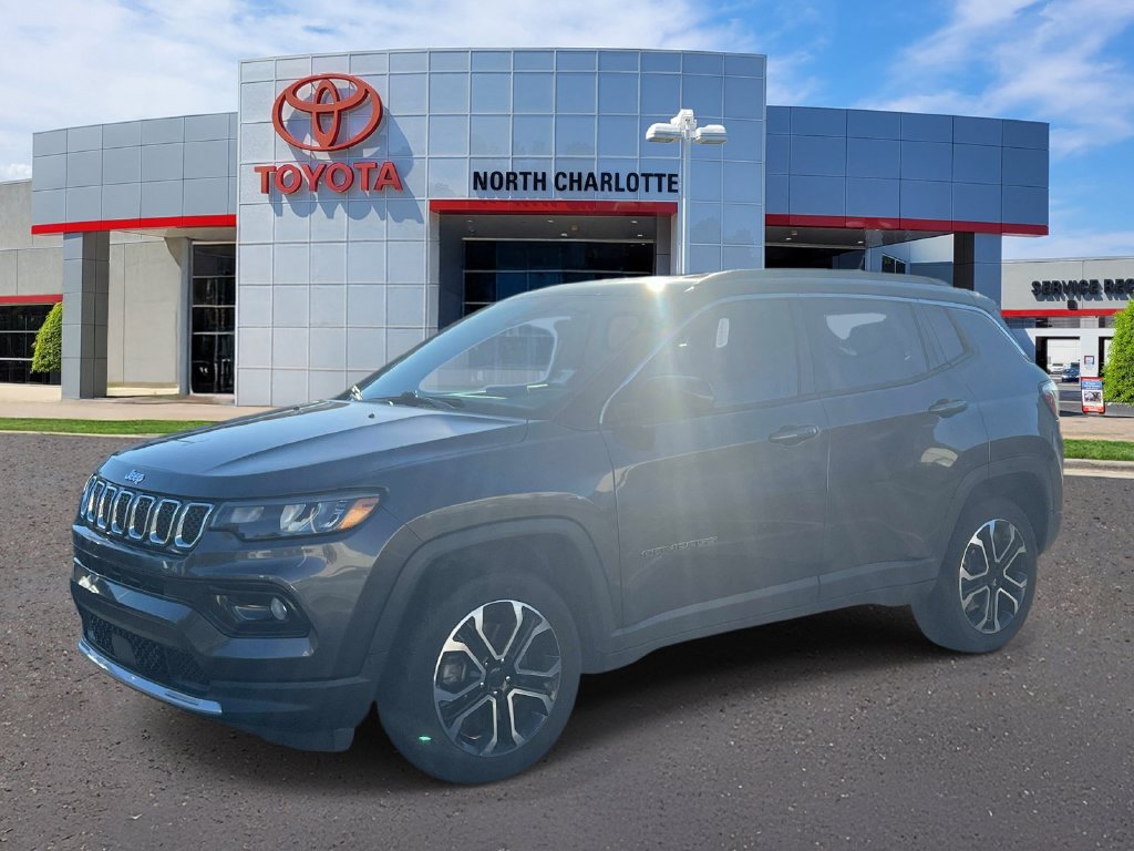 Used 2023 Jeep Compass Limited AWD/4WD image 5