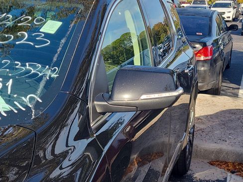 Used 2023 GMC Acadia Denali w/ Black Diamond Edition image 8