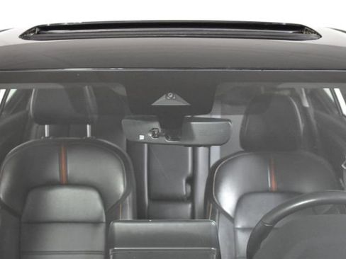 Certified 2023 Nissan Sentra SR w/ SR Premium Package image 36