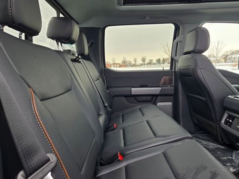 New 2026 Ford F250 Lariat w/ Black Appearance Package image 9