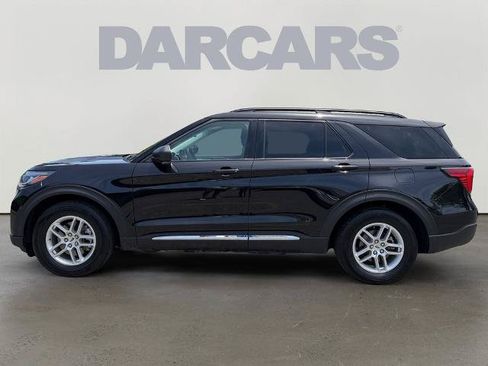 Certified 2025 Ford Explorer Active RWD image 4