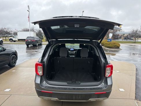 Used 2021 Ford Explorer XLT w/ Equipment Group 202A image 46