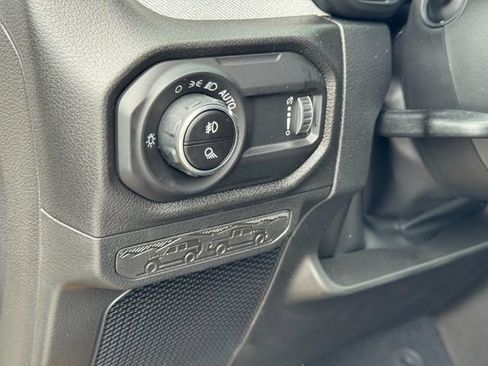 New 2025 Jeep Gladiator Sport image 12