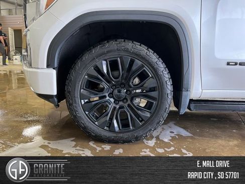 Used 2020 GMC Sierra 1500 Denali w/ Denali Ultimate Package AWD/4WD image 27