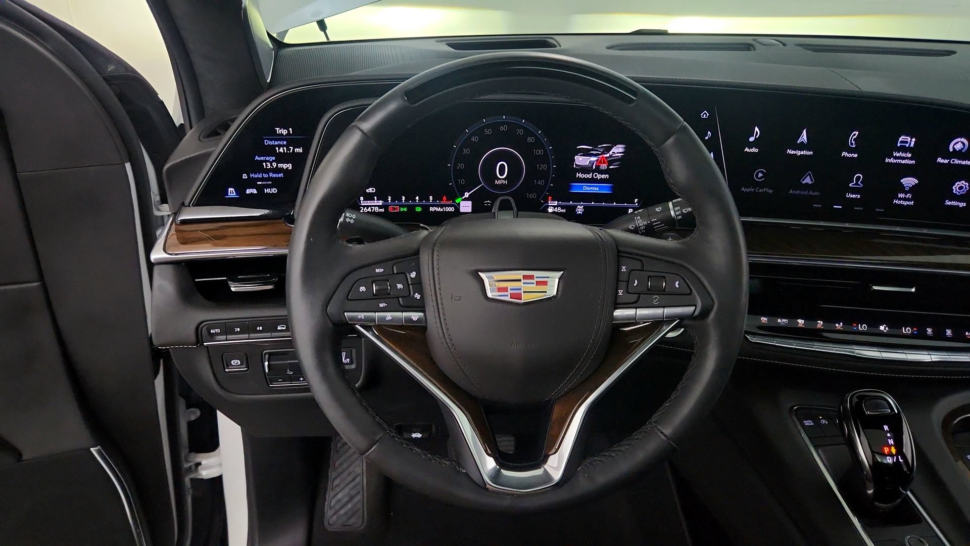 Certified 2024 Cadillac Escalade Sport Platinum w/ LPO, ONYX Package AWD/4WD image 19