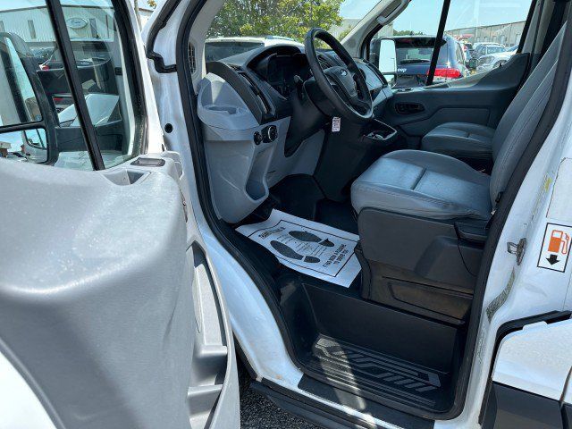 Used 2018 Ford Transit 250 138 RWD image 19