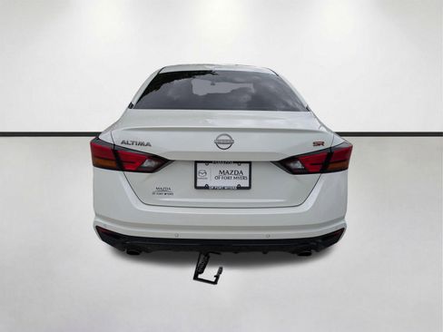 Used 2024 Nissan Altima 2.5 SR w/ SR Premium Package FWD image 6