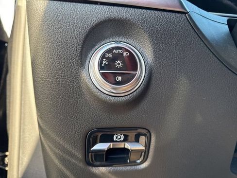 Used 2024 Mercedes-Benz C 300 4MATIC Sedan image 32