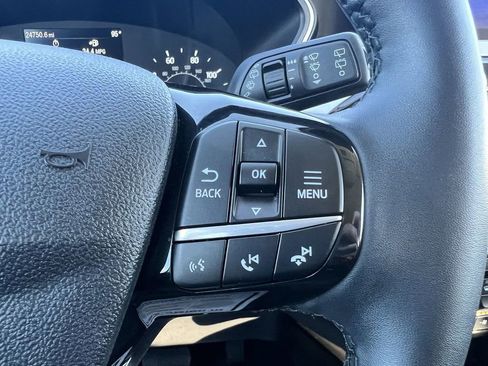 Used 2022 Ford Escape SEL image 16