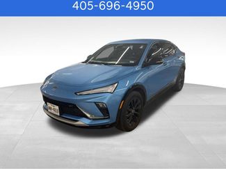 Used 2025 Buick Envista Sport Touring w/ Convenience II Package FWD video 1