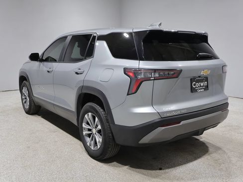 Used 2025 Chevrolet Equinox LT AWD/4WD image 5