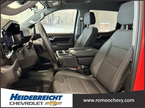 Used 2023 Chevrolet Silverado 1500 LT Trail Boss w/ Protection Package image 15