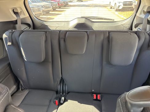 Used 2024 Subaru Ascent Premium w/ Convenience Package image 6