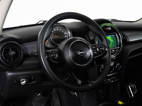 Used 2020 MINI Cooper 2-Door Hardtop image 32