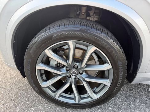 Used 2019 Volvo XC90 T6 Momentum w/ Protection Package Premier image 24