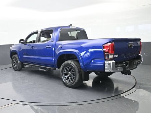 Used 2022 Toyota Tacoma SR5 RWD image 4