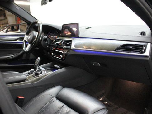Used 2019 BMW M550i xDrive M550i xDrive image 20