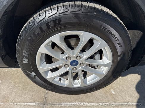 Certified 2022 Ford Escape SE w/ Convenience Package image 21