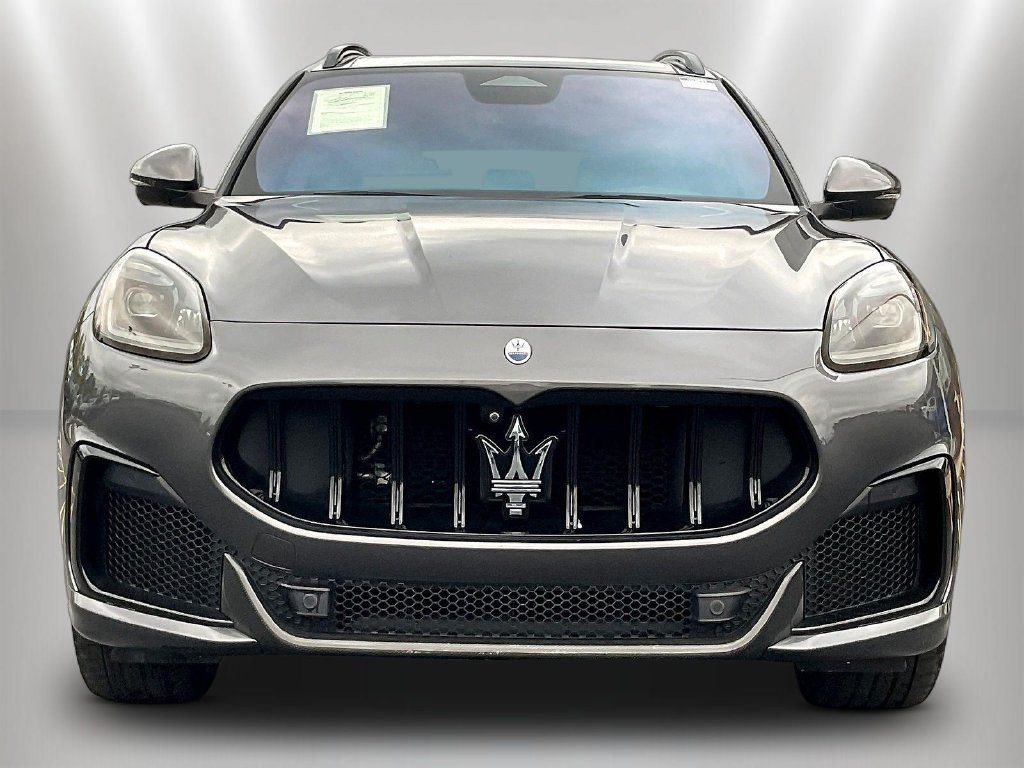 Used 2023 Maserati Grecale Modena AWD/4WD image 2