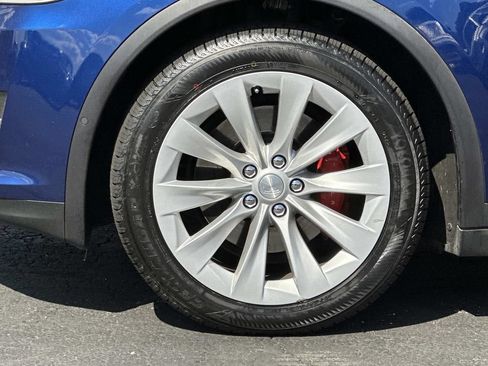 Used 2019 Tesla Model X Performance AWD/4WD image 9