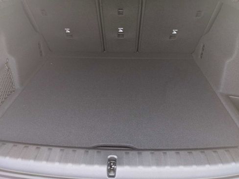 Used 2025 BMW X1 xDrive28i w/ Technology Package image 34