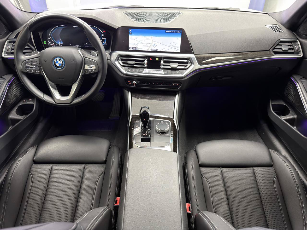 Used 2022 BMW 330e xDrive w/ Driving Assistance Package AWD/4WD image 29