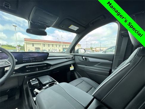 New 2025 Buick Enclave Sport Touring w/ Power Package image 11