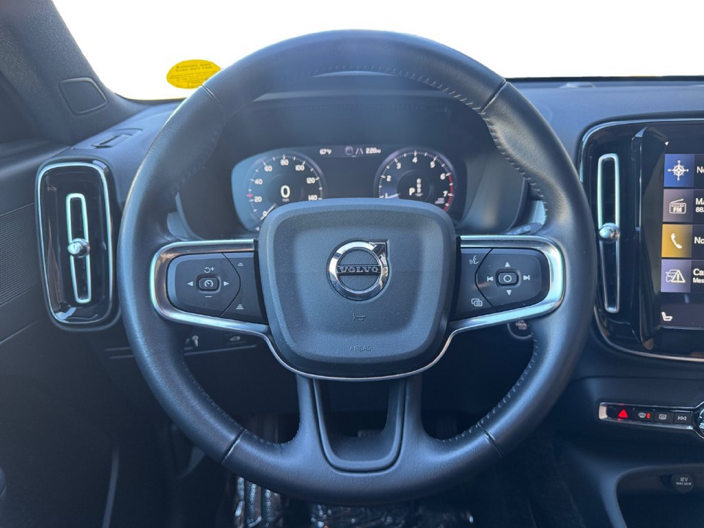 Used 2019 Volvo XC40 T5 Momentum AWD/4WD image 13