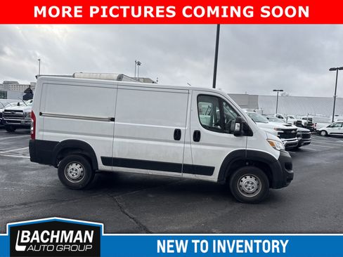 Used 2023 RAM ProMaster 2500 image 2