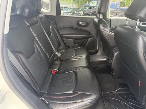 Used 2017 Jeep Compass Trailhawk w/ Leather Interior Group AWD/4WD image 21